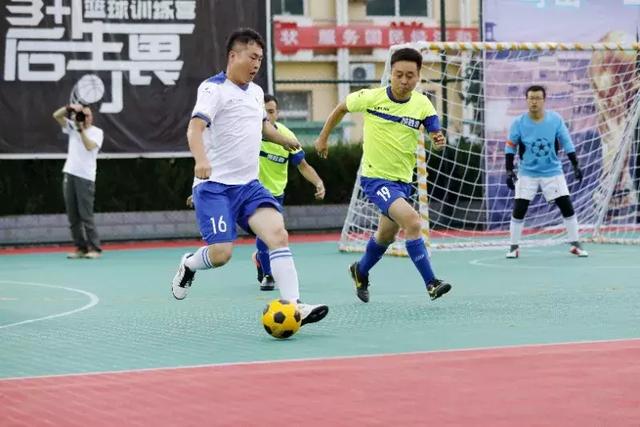 每体：巴萨今夏目标永久出售卡萨多，最低转会费2000万欧元